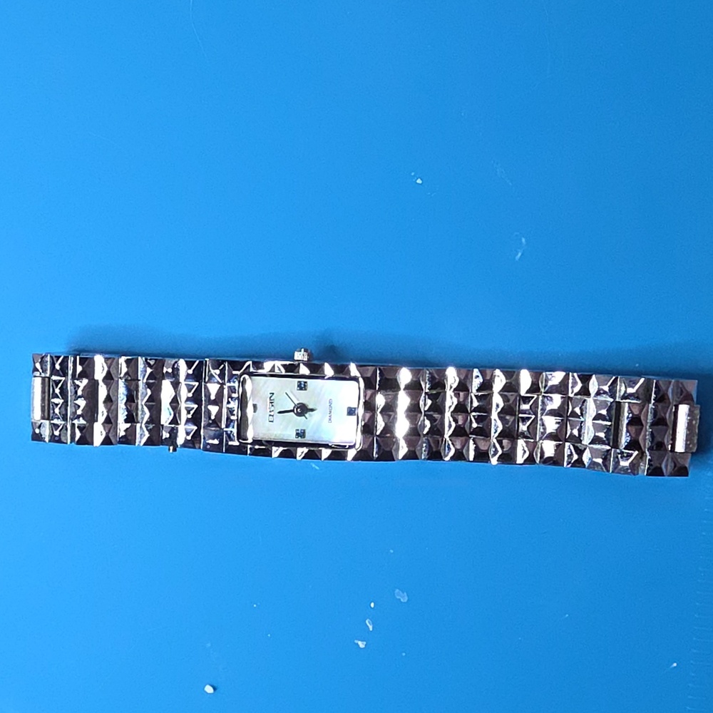 Womans Elgin Stanless Steel Mother Of Pearl W Blue Diamond Watch - Picture 3 of 4